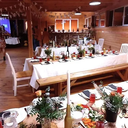 Nyaraló Rendas Cēsis